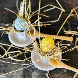 Chrupiące jajka-ciasteczka dla psa EGGS   IN A BASKET 70g COOKAS COOKIES