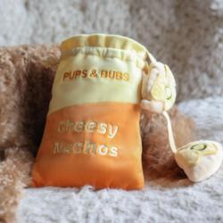 Zabawka węchowa dla psa Cheesy Nachos     PUPS&BUBS