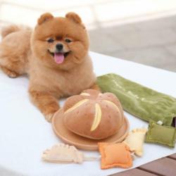 Serowa bułeczka zabawka węchowa Cheesy    Bread PUPS&BUBS