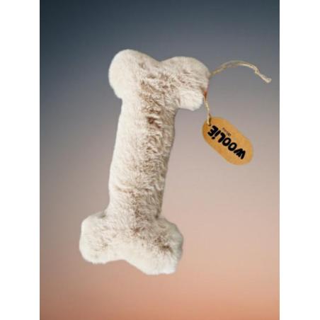 Zabawka z piszczałką miękka beżowa        kostka 30 cm WOOLIE WHILLIE