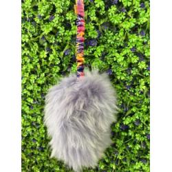 Szarpak z naturalnego futra               z amortyzatorem M długa rączka wzór 26 WOOLIE WHILLE