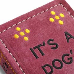 Mocna zabawka dla psa Książka Its a Dog   Life z filcu i zamszu GREEN & WILD`S