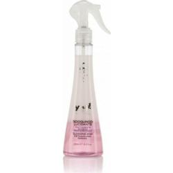 Preparat w sprayu nabłyszczający          i ułatwiający rozczesywanie sierści Professional Glossing and Detangling 250ml YUUP!
